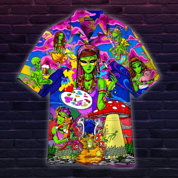 Alien In The World Of Mushrooms Hippie Hawaiian Shirt – Beachwear For Men – Gifts For Young Adults