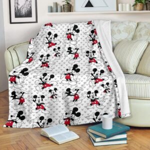 Cute Pattern Mickey Mouse Fleece Blanket Fans 1