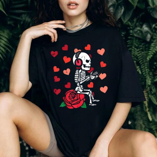 Valentine Day Gamer Skeleton Gaming Men Boys Kid Youth Teen T-Shirt