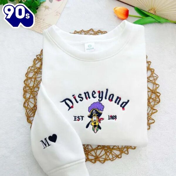 Disneyland Goofy – Embroidered Sweatshirt For Man And Women