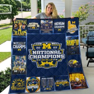 Michigan Wolverines Football Merry Christmas For Fan Blanket Gift Mom