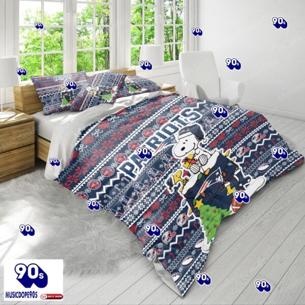 Snoopy Dog NFL New England Patriots Christmas Bedding Sets