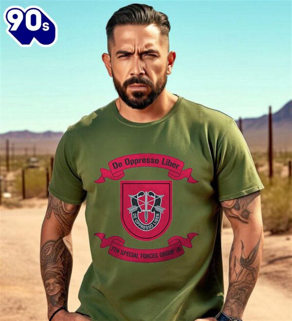 US Army Special 7th Special Forces Group (7th SFG)(A) Classic Unisex T-Shirt Gildan