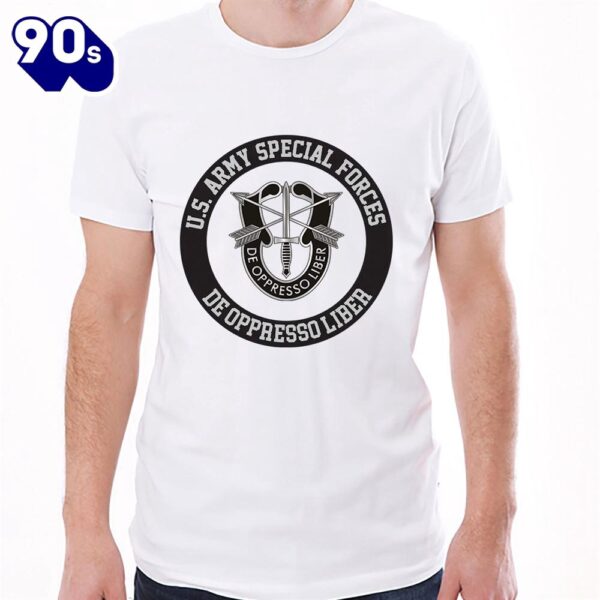 US Army Special Forces De Oppresso Liber Classic Unisex T-Shirt Gildan